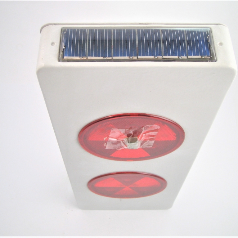 Mini colonna led rosso flash a batteria ricaricabile con pannello solare